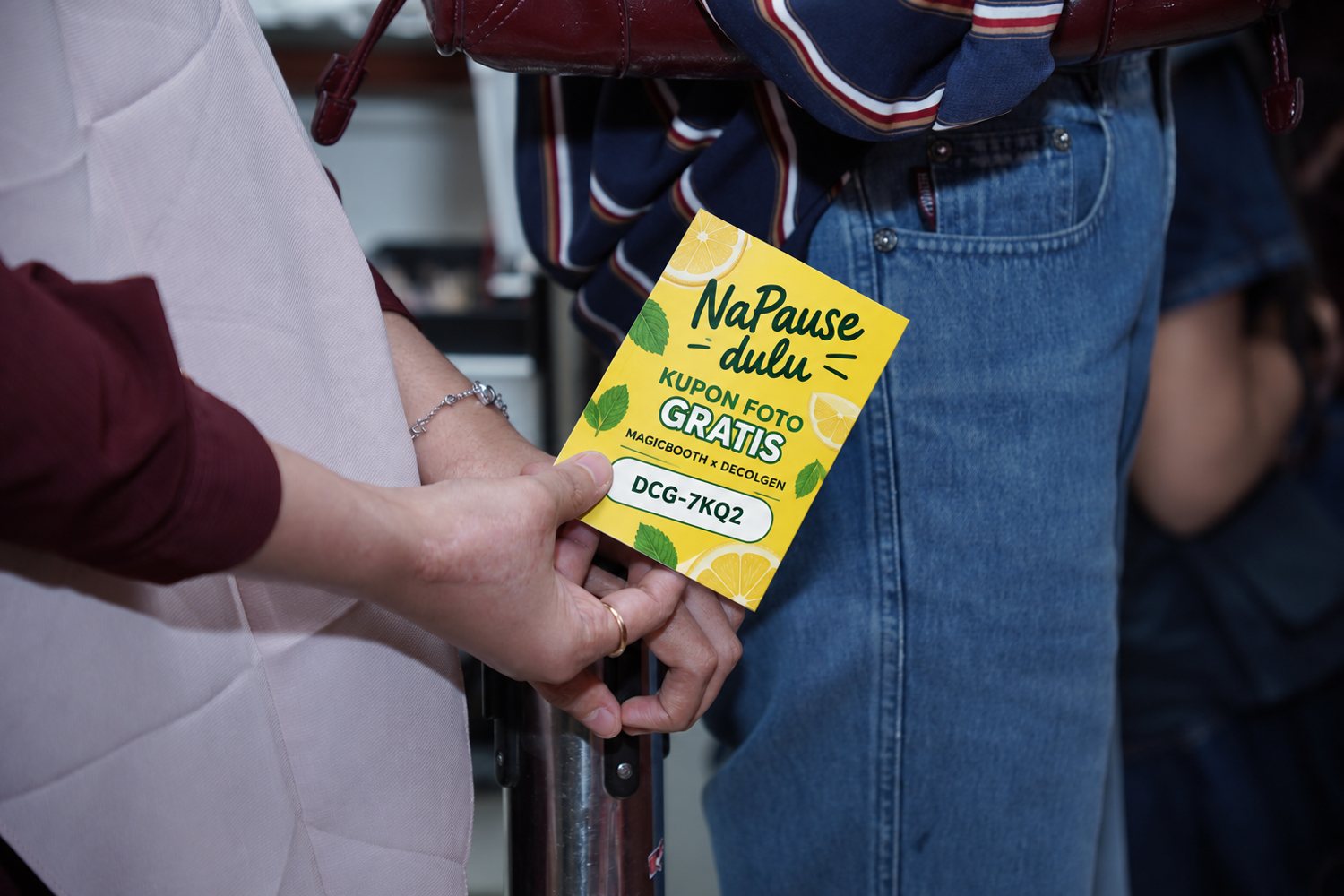 Kartu kupon dengan kode unik